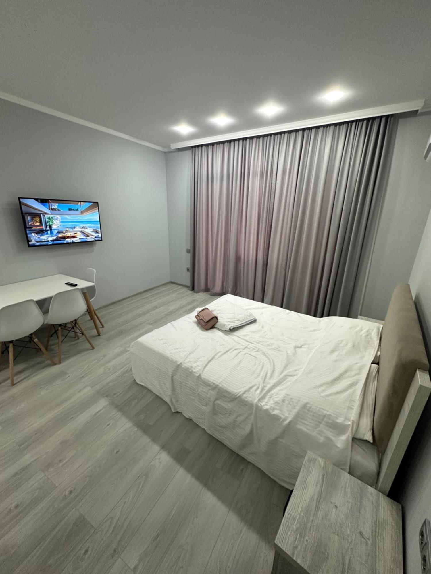 Bi Residence Sea View Luxury Батуми Экстерьер фото