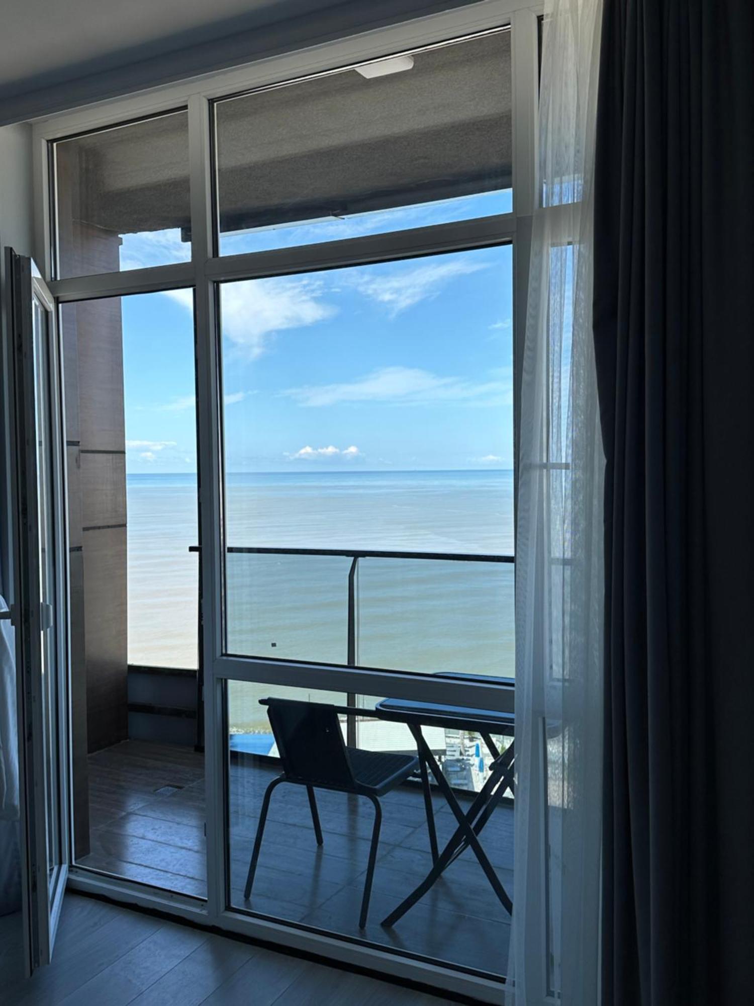 Bi Residence Sea View Luxury Батуми Экстерьер фото